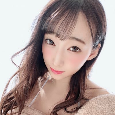 莲实克蕾雅公开人物肖像